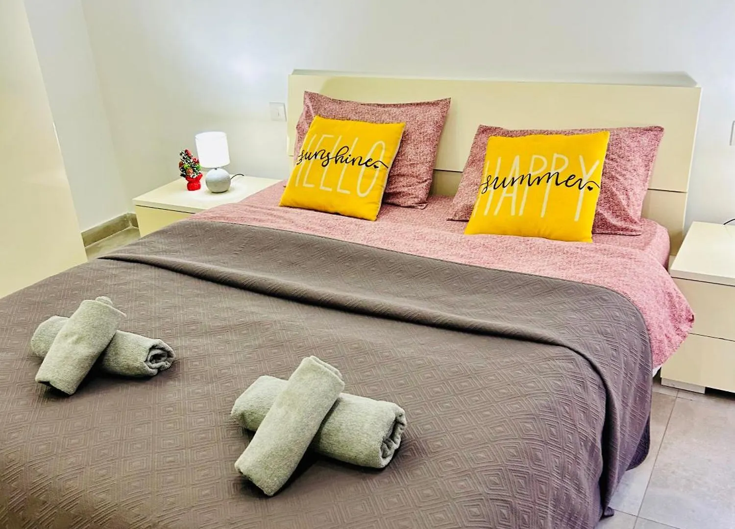Cosy Seaside Apt, 200M From The Seafront Gzira Apartment